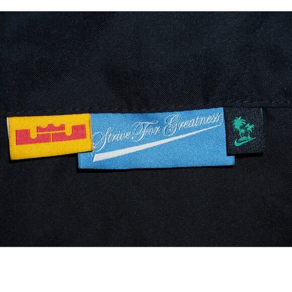 Nike x LeBron James Strive For Greatness Sherpa Collar Bomber Jacket – Black XL - Picture 3 of 6